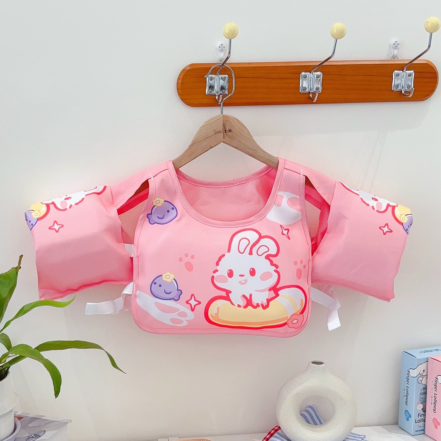 Women's Inflatable Swimming Aid with Colorful Flamingo Design Bowlift